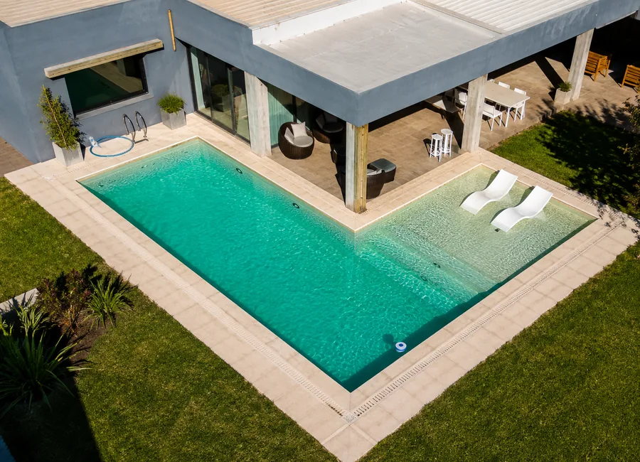 Obra de piscina realizada por Cimenta